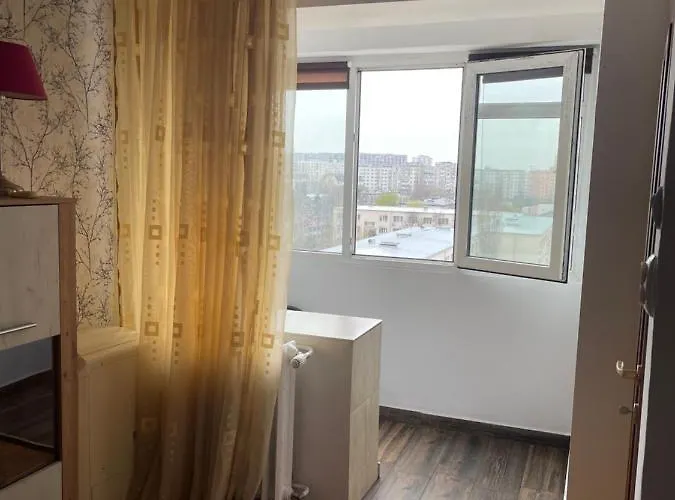 Garsoniera -single 91 * Bucharest